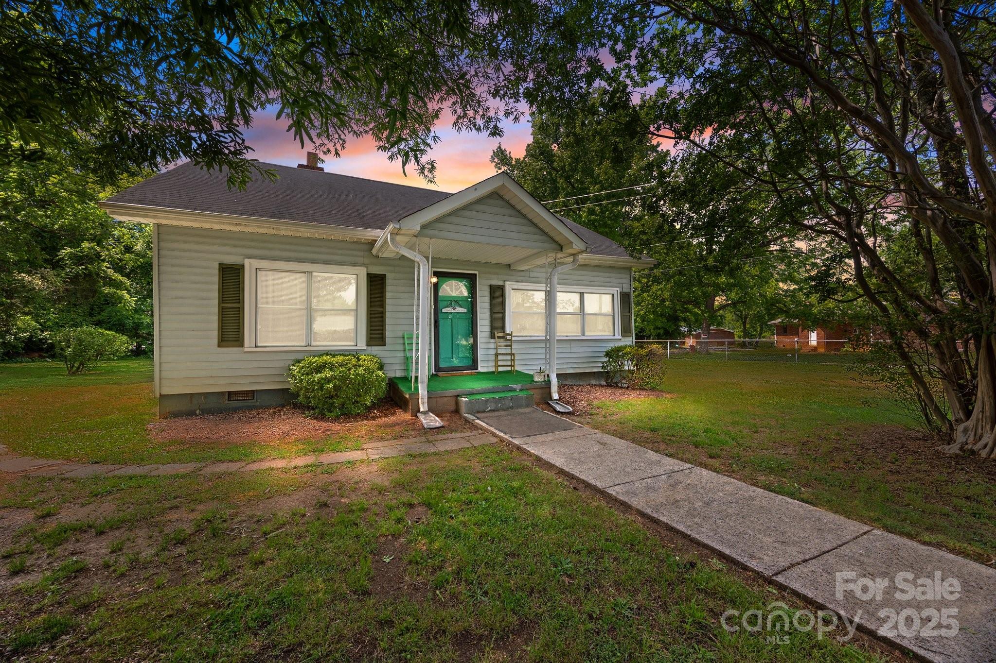 Listing image 4