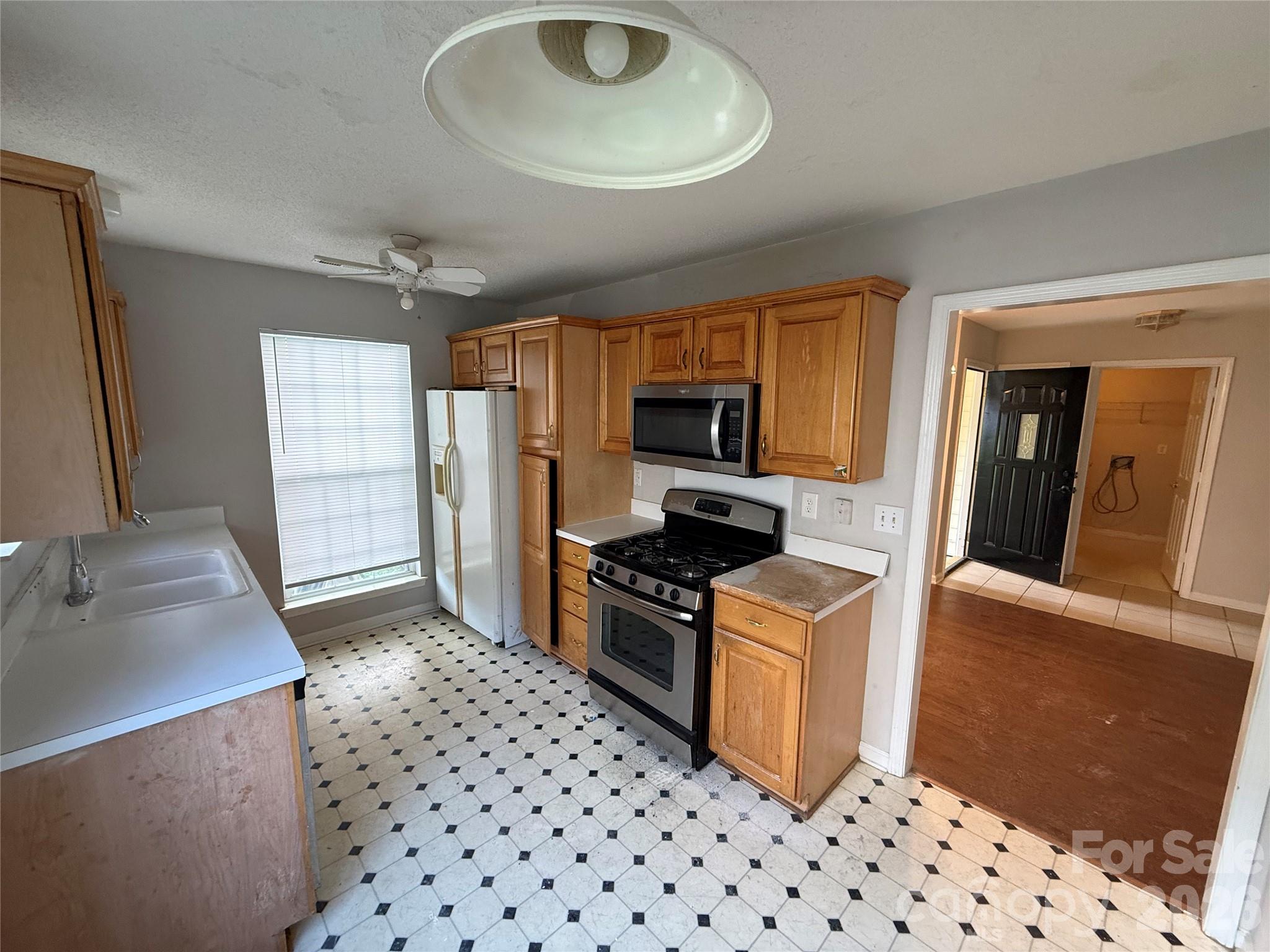2615 Robyns Glen Drive