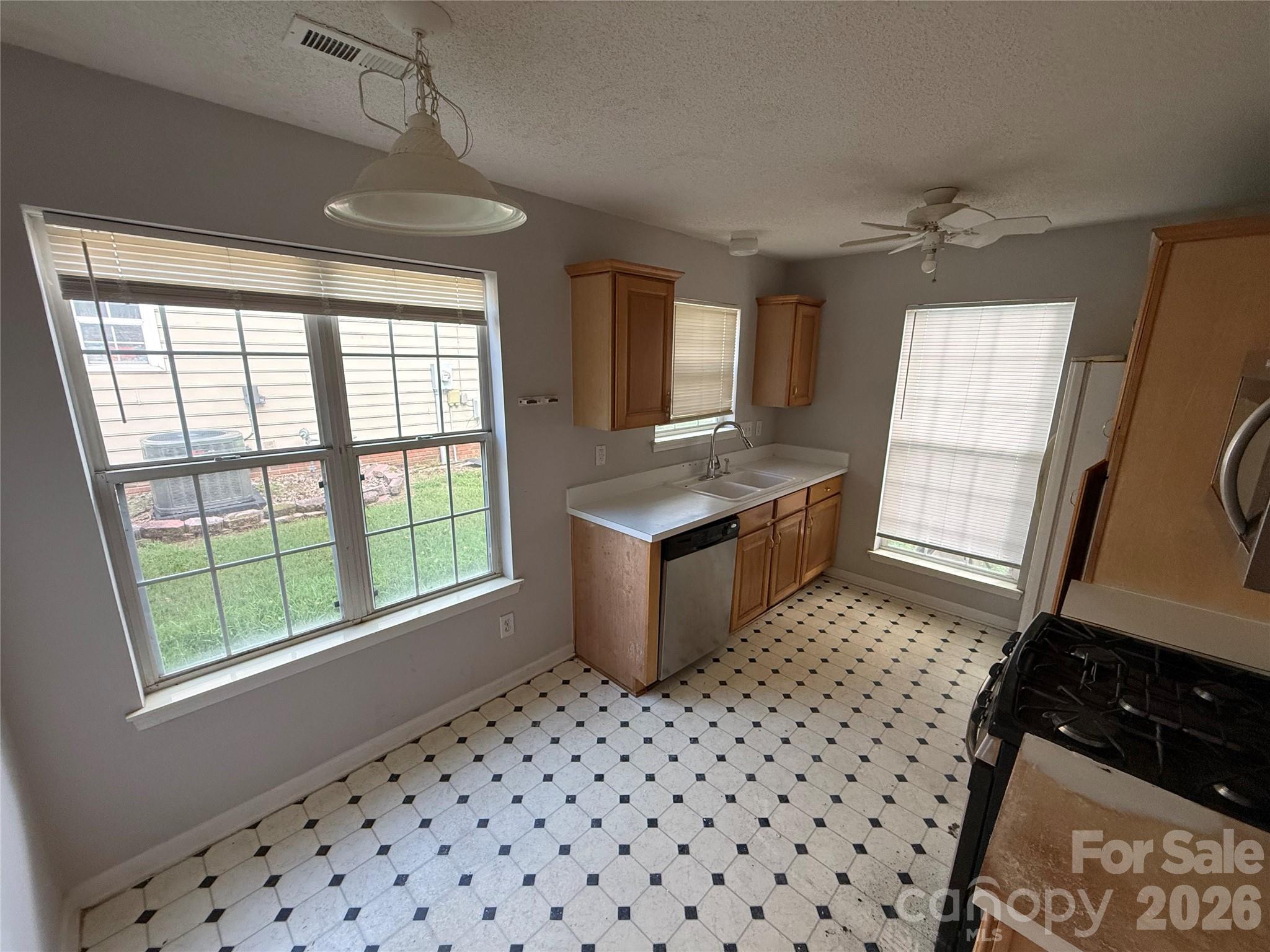 2615 Robyns Glen Drive