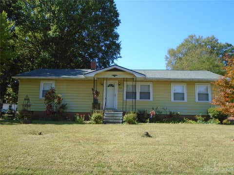 Photo for 606 Old Centergrove Road