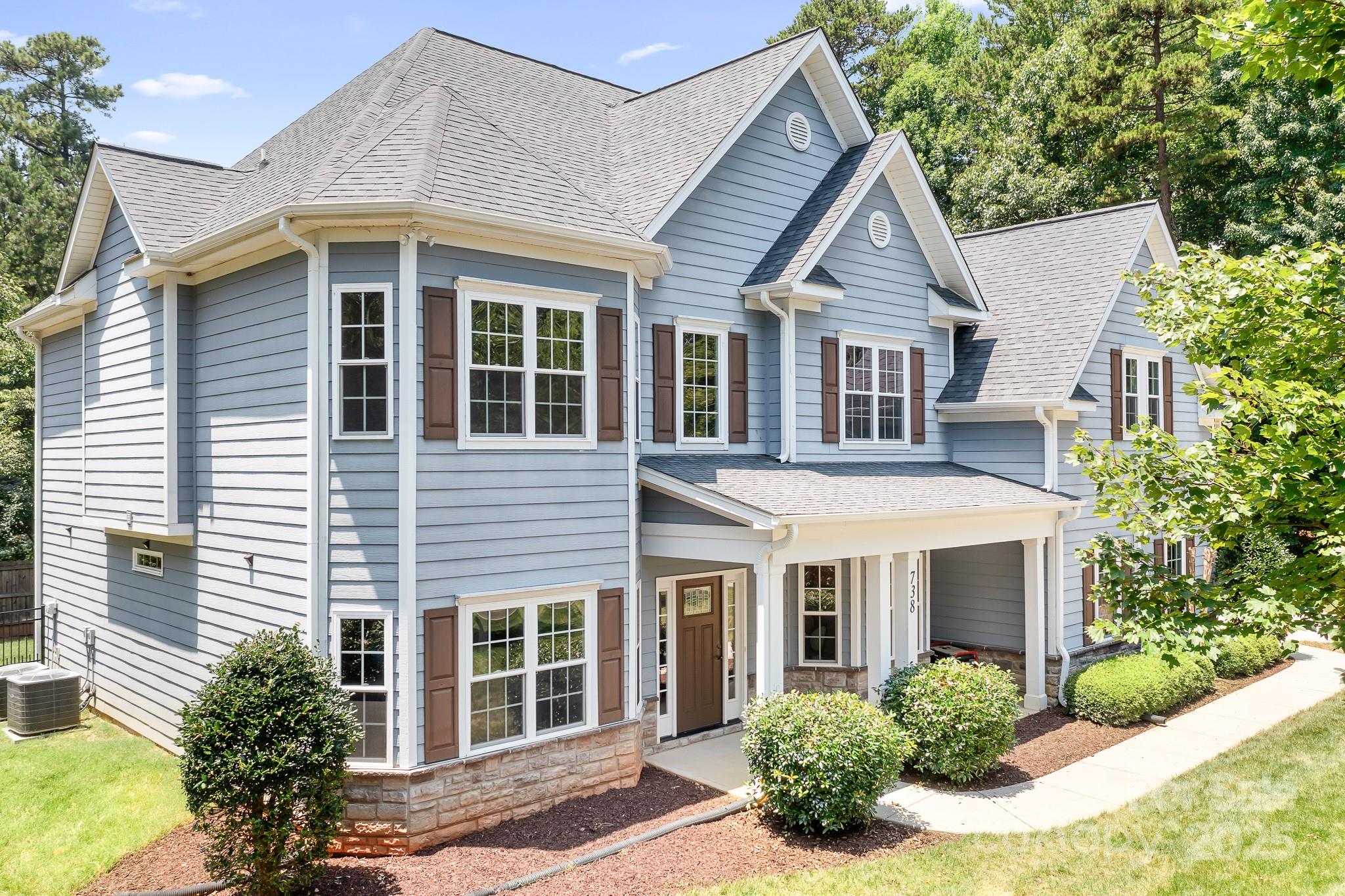 738 Kemp Road