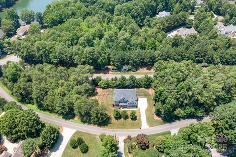 738 Kemp Road Mooresville NC 28117