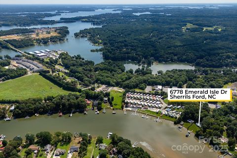 Photo of 6778 Emerald Isle Drive, Sherrills Ford, NC 28673 (MLS # 4297830)