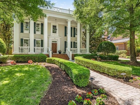 Photo of 9146 Heydon Hall Circle, Charlotte, NC 28210 (MLS # 4383236)