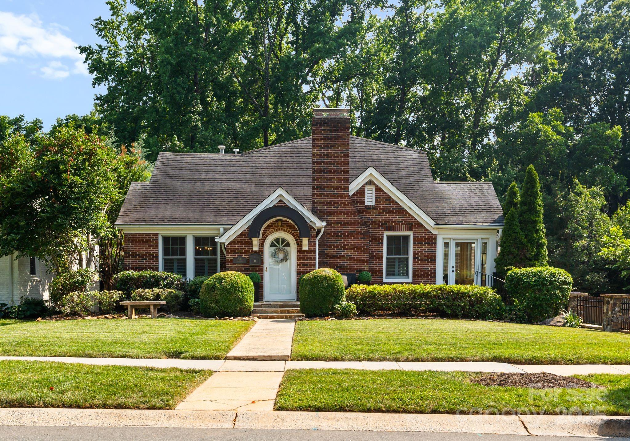 2100 Chesterfield Avenue