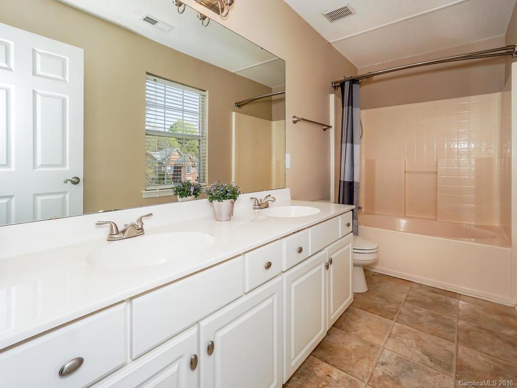 Robyns Glen - Residential