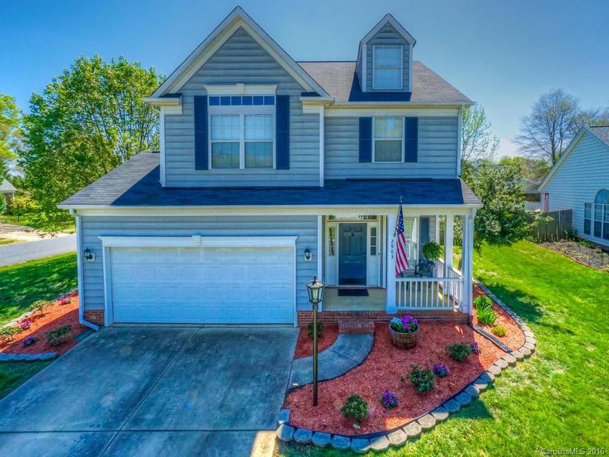 Immaculate 4 Bedroom, 2.5 Bath on .25 corner lot in the highly desired Robyn's Glen Neighborhood.  This home offers a large galley kitchen equipped with all Stainless Steel Appliances, granite counter tops, and ceramic tile floor.  The Living Room is comfortable and cozy and adjoins the Dining Area. The main level also hosts a 1/2 Bath, laundry, and pantry.  Upstairs, 3 nice sized bedrooms and the Spacious Master with Master Bath and vaulted ceiling.
1 Year 2-10 Home Warranty Included!