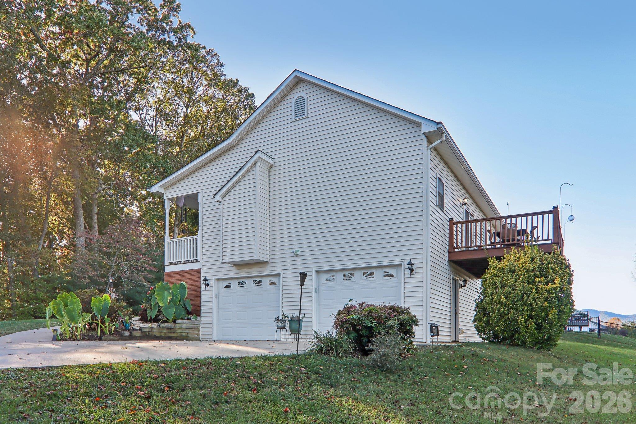 12 Grassy Meadow Drive