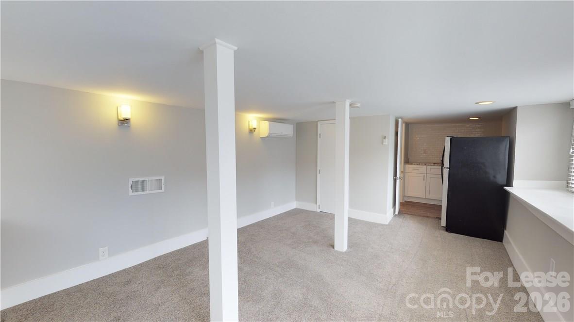 428 Hawthorne Lane 5