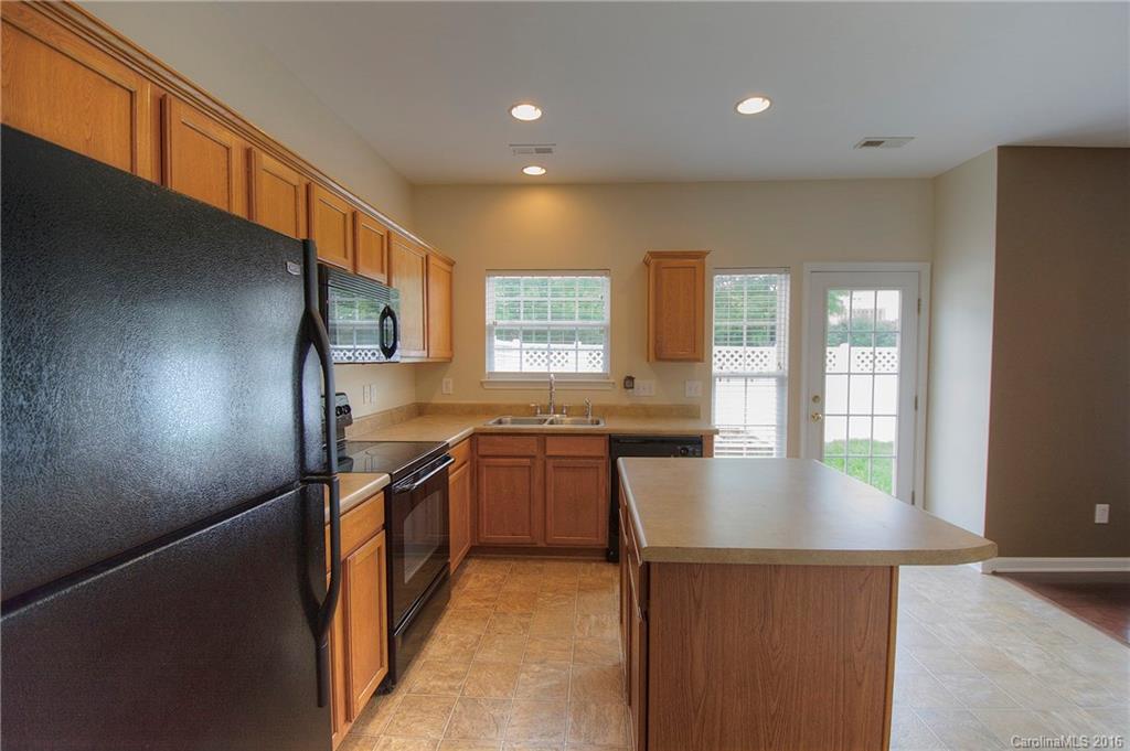 Autumn Cove At Lake Wylie - Residential