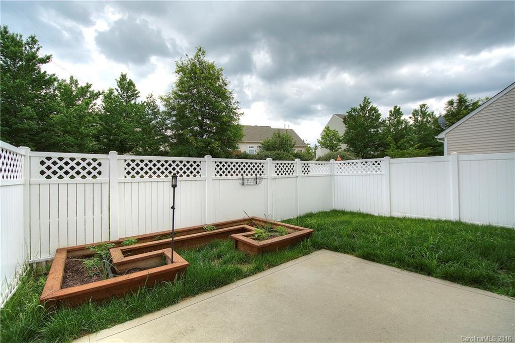 Autumn Cove At Lake Wylie - Residential