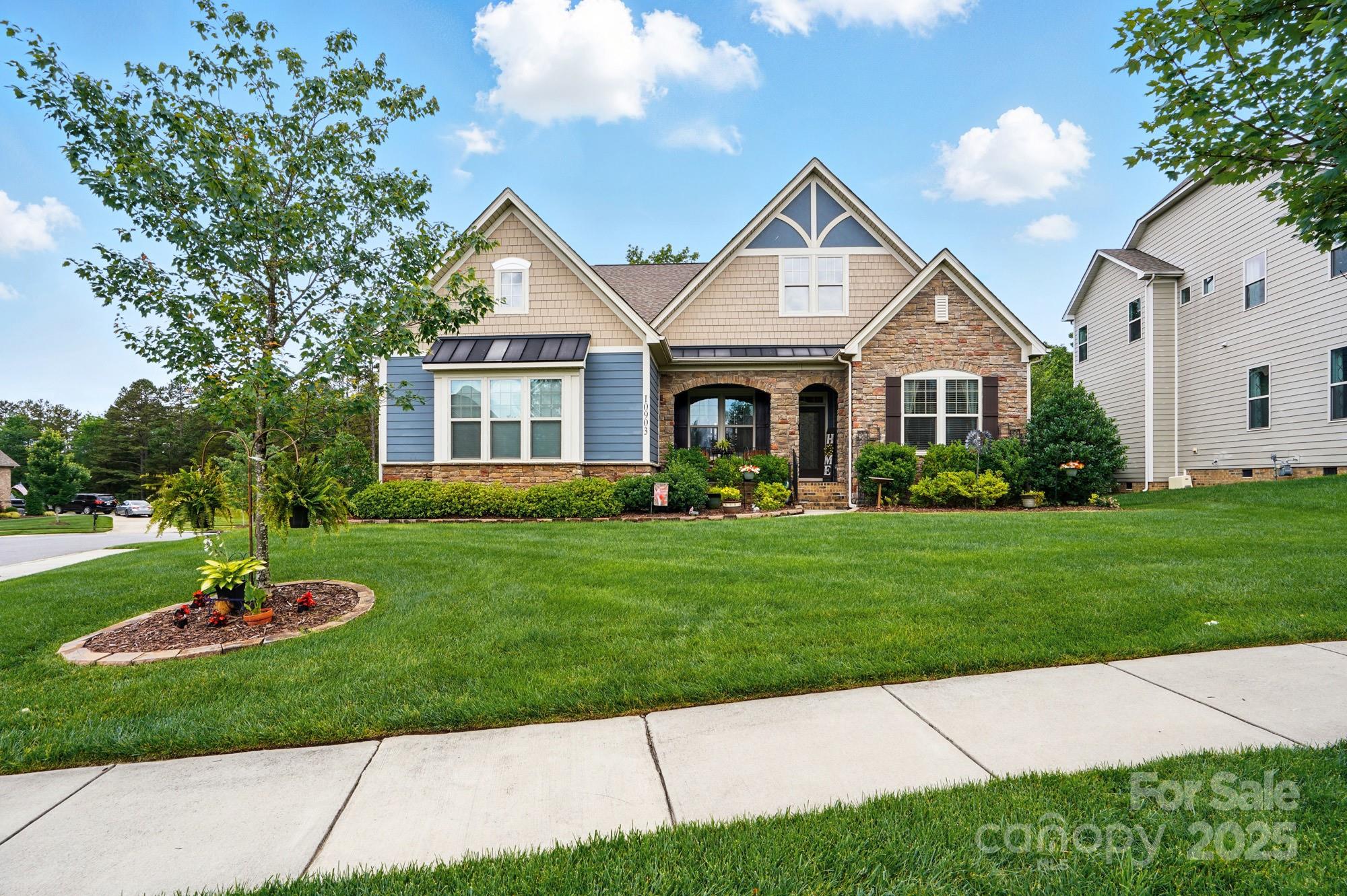 10903 Skymont Drive