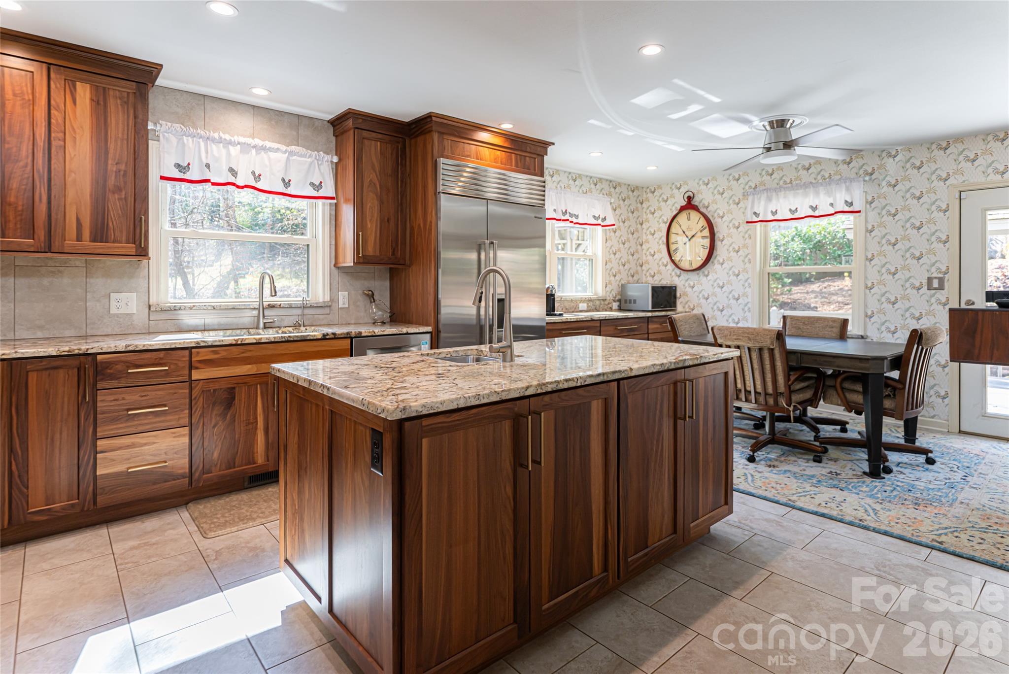 Oak Hollow - Residential