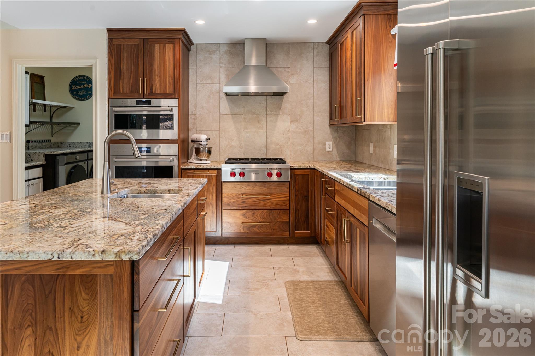 106 Oak Hollow Court