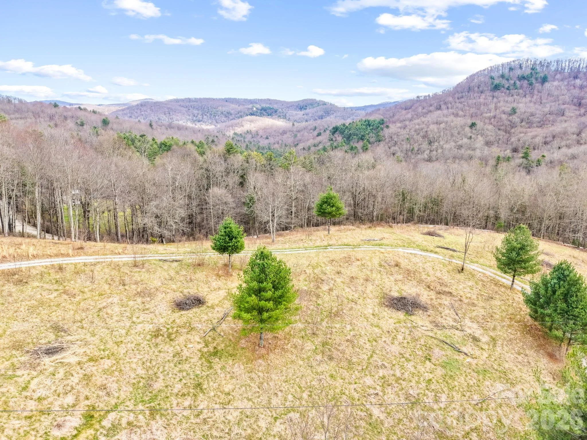 527 North Robinson Creek Road, Glenville, NC, 28736