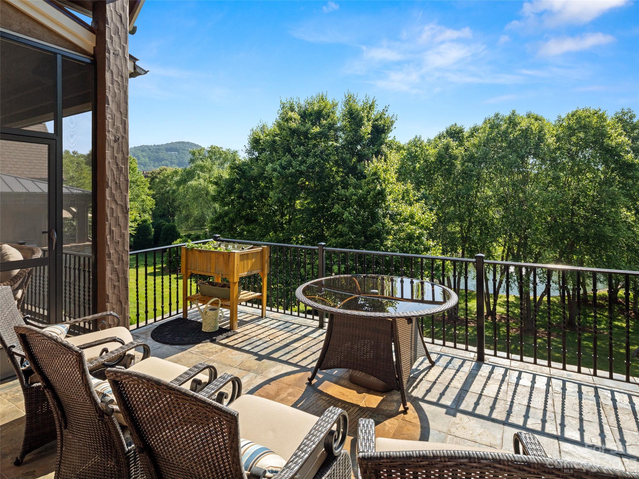 The Cliffs at Walnut Cove - Residential