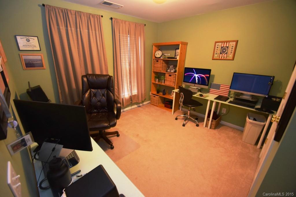 Hallmark Glen - Residential