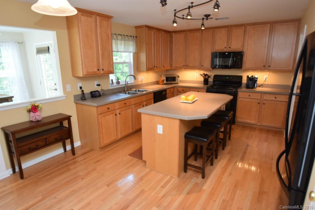 Hallmark Glen - Residential