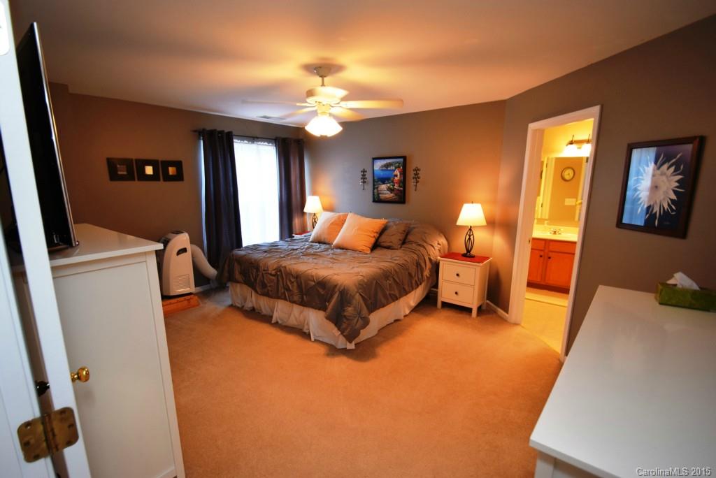 Hallmark Glen - Residential