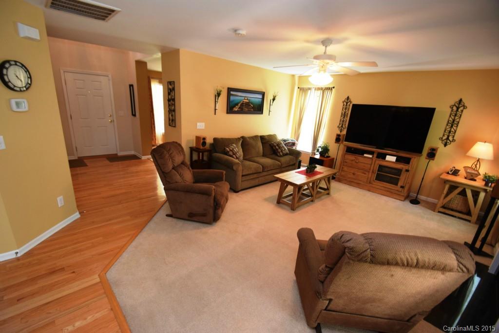 Hallmark Glen - Residential