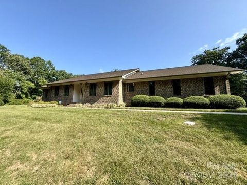 503 Paw Paw Cove None 18 Sylva NC 28779
