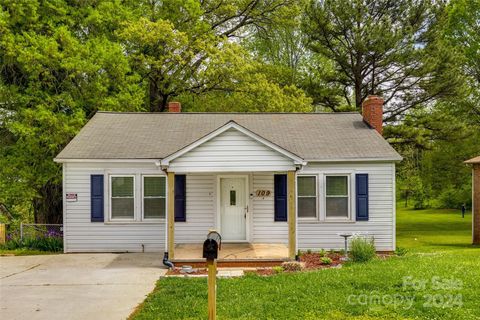 Single Family Residence in Maiden NC 109 3rd Avenue.jpg