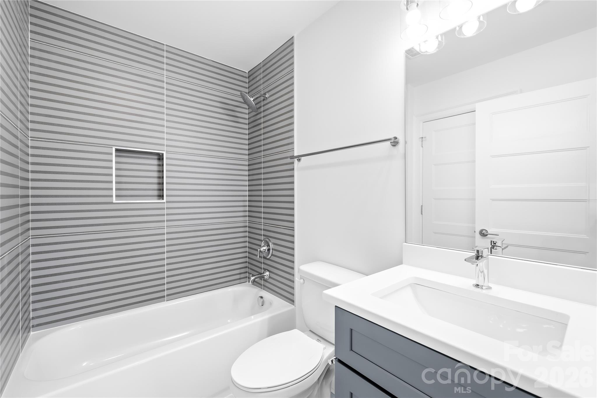 River Oaks Landings - Residential