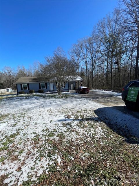 202 Mauney Farm Road Cherryville NC 28021
