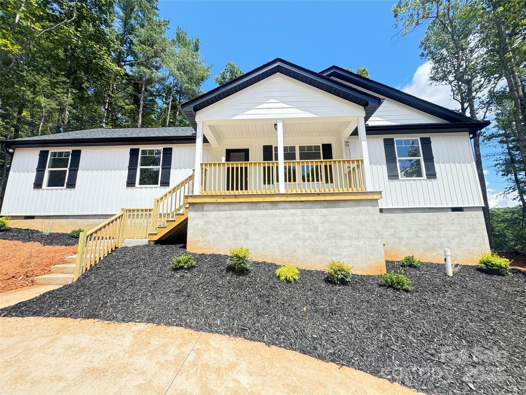 409 Scarlett Oak Court NE