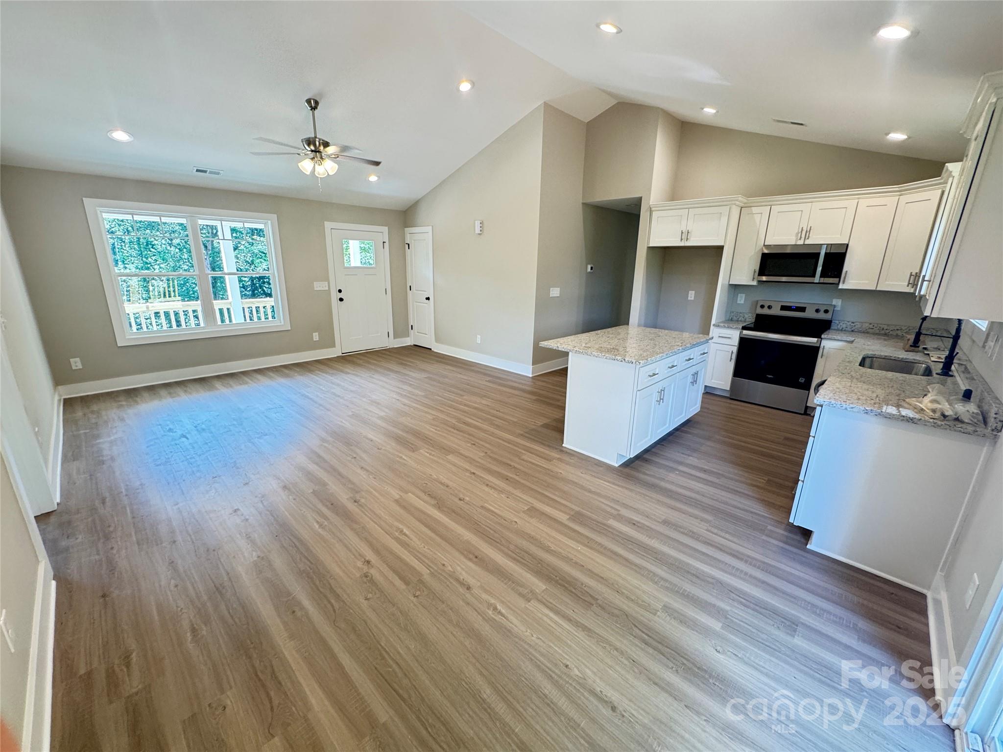 409 Scarlett Oak Court NE