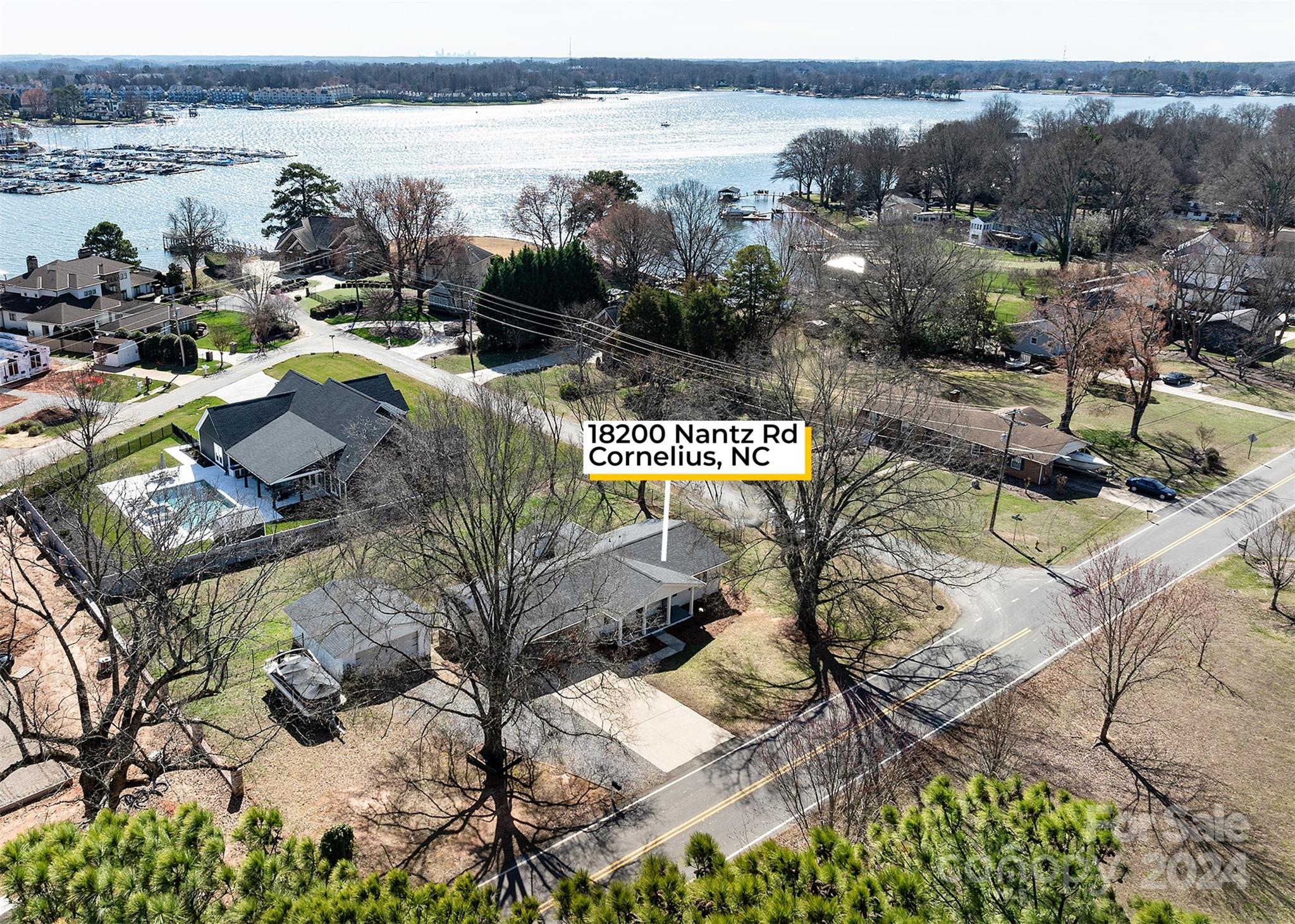 Point Largo - Residential