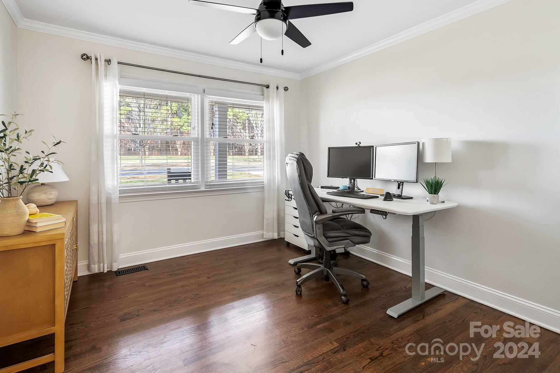 Point Largo - Residential