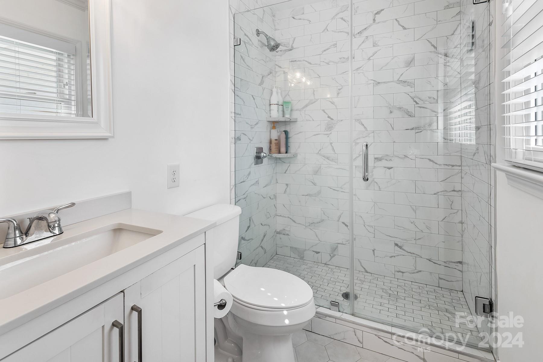 Point Largo - Residential