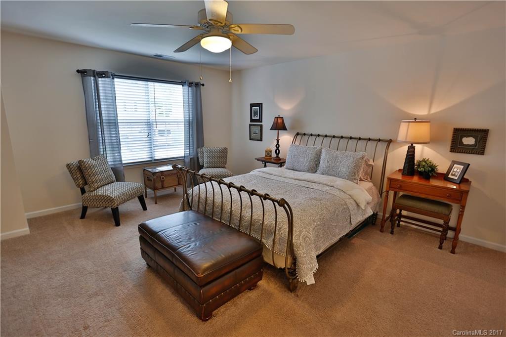 Stowe Pointe - Residential