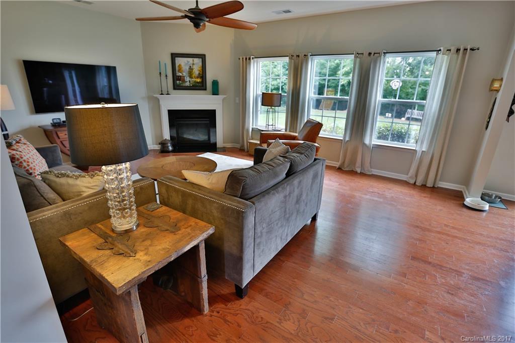 Stowe Pointe - Residential