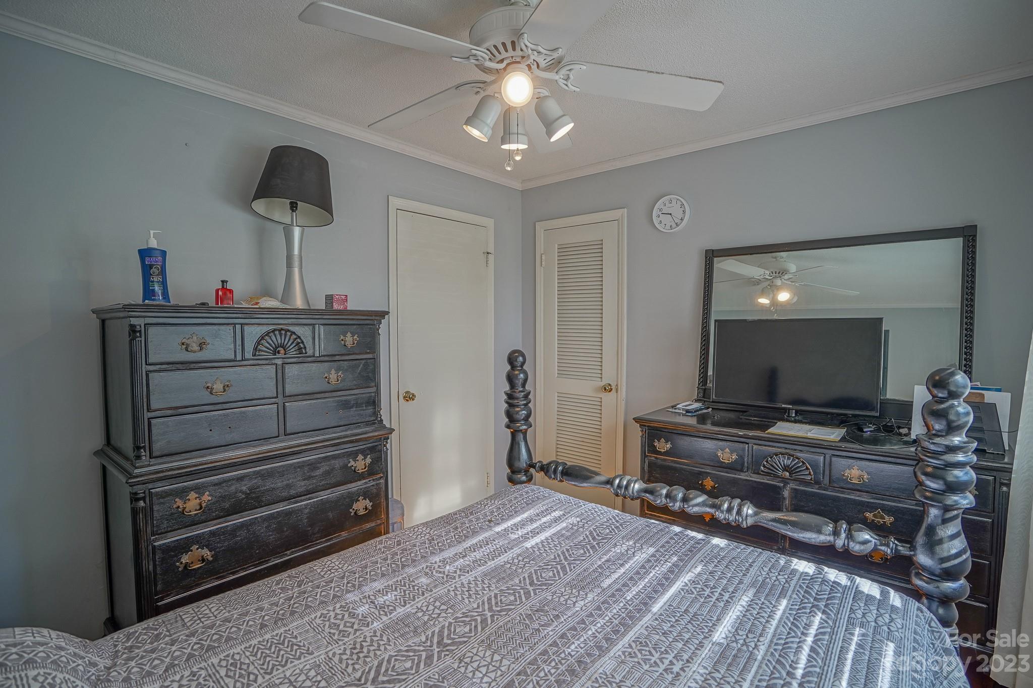 Kingston Hills - Residential