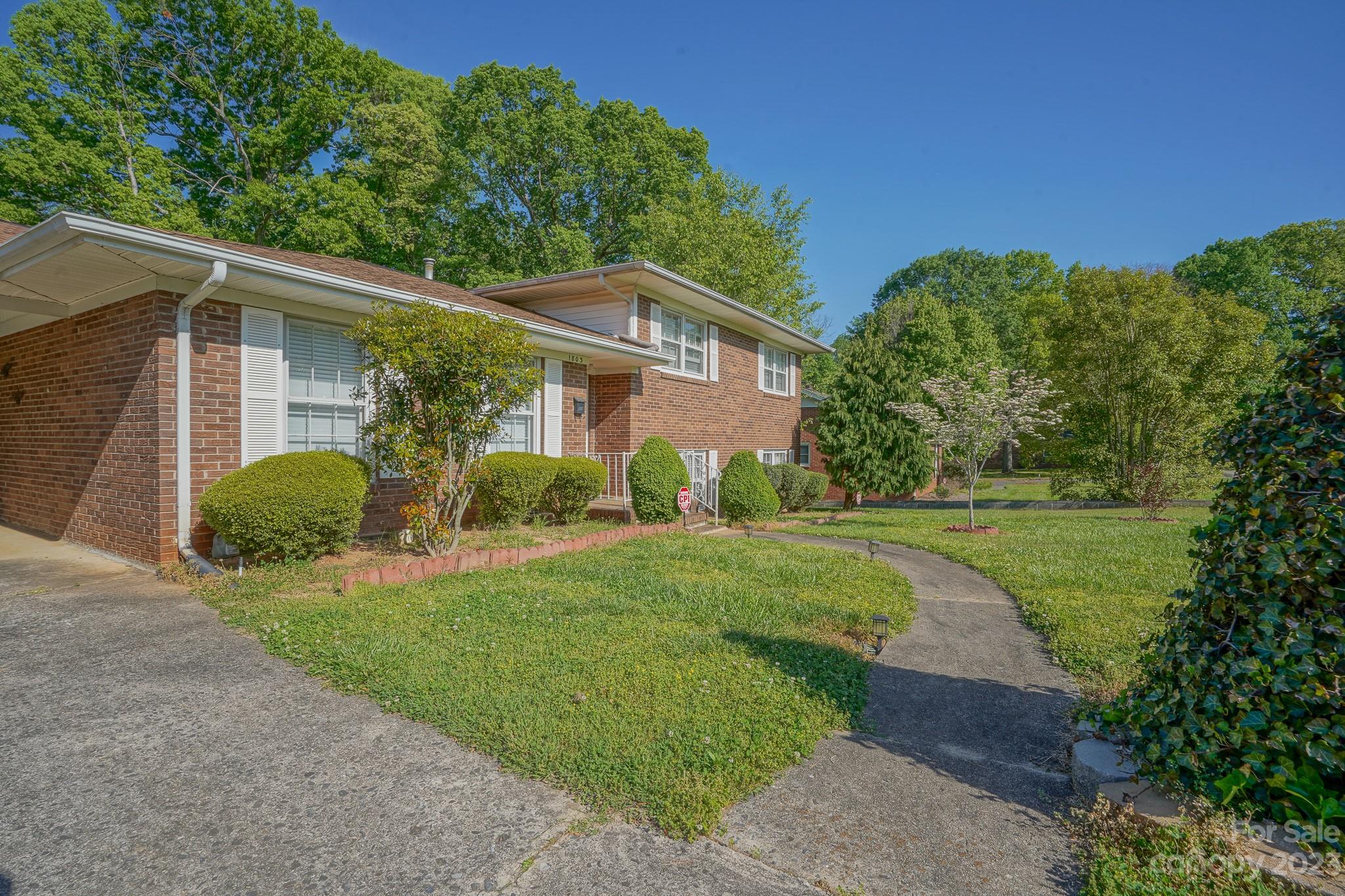 Kingston Hills - Residential