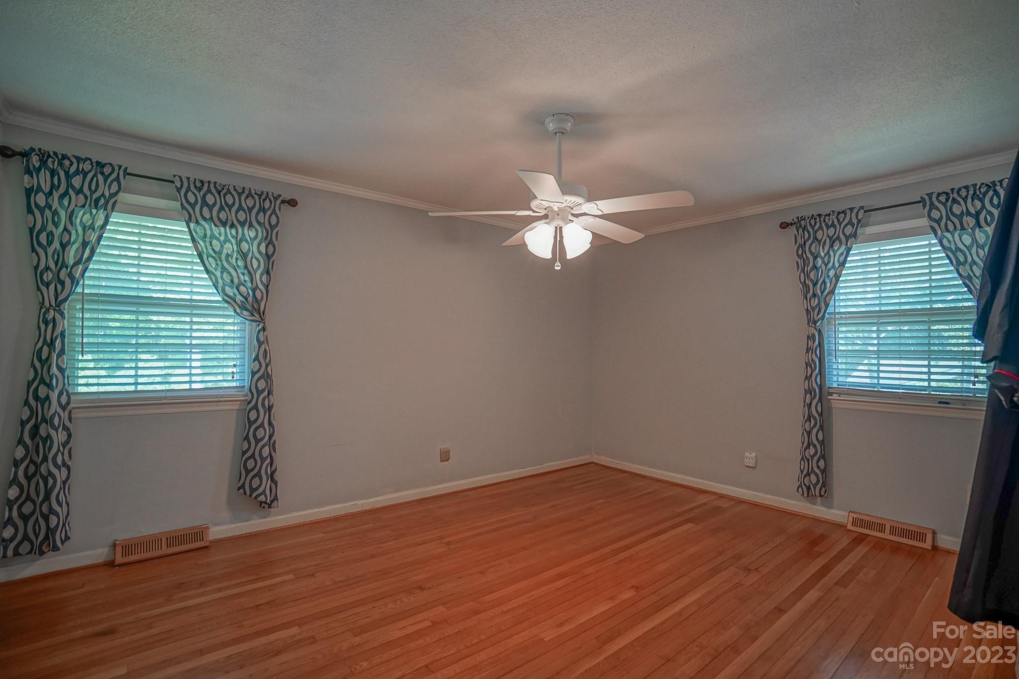 Kingston Hills - Residential