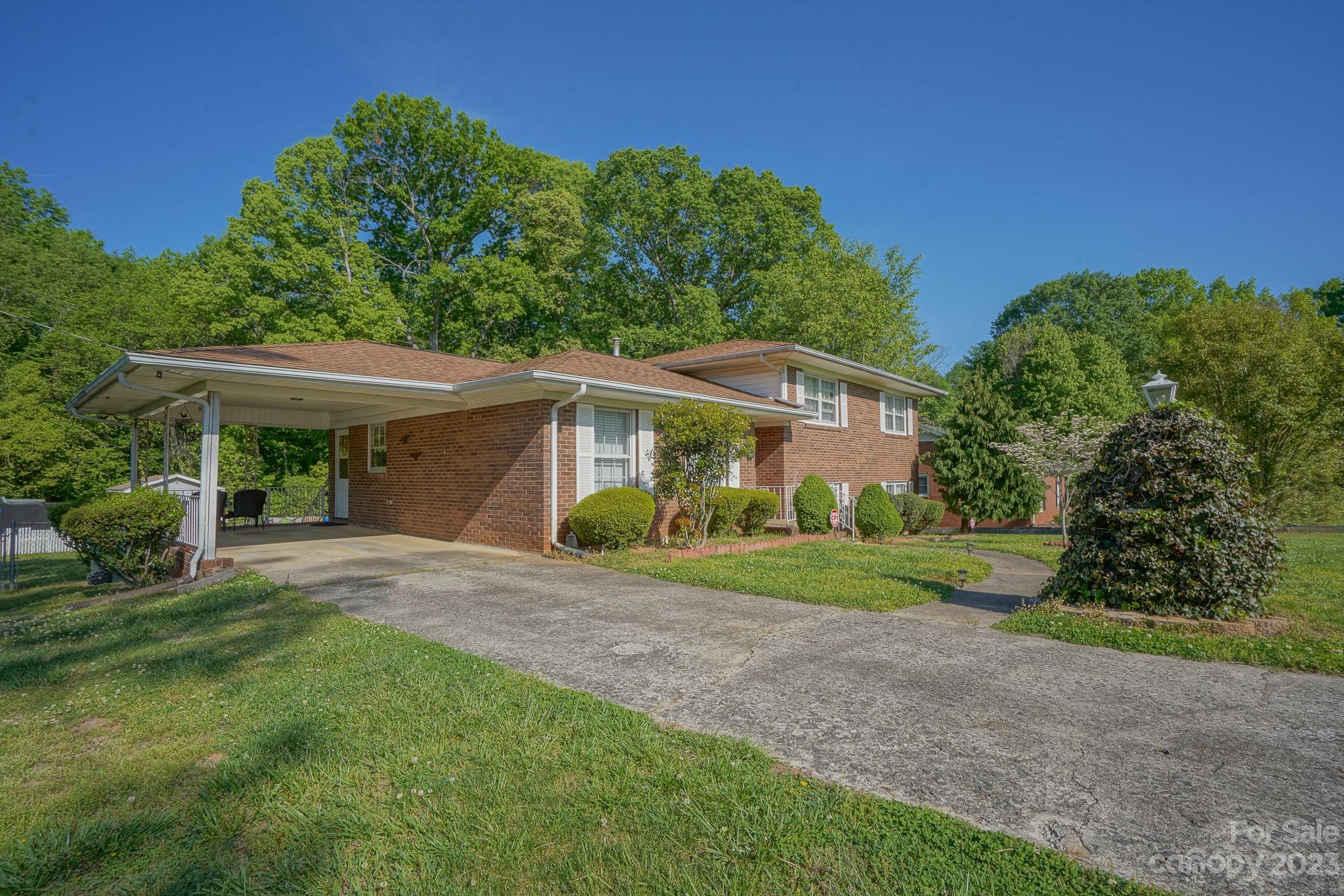 Kingston Hills - Residential