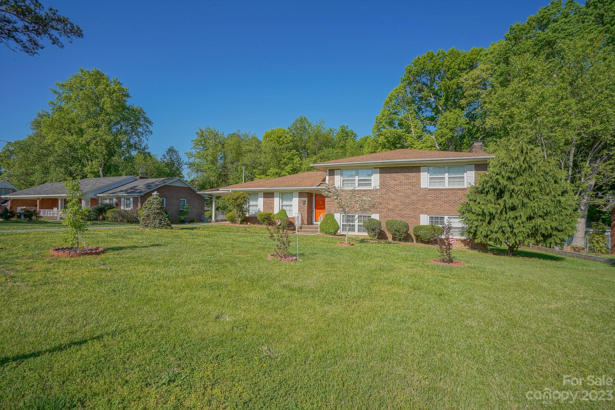 Kingston Hills - Residential