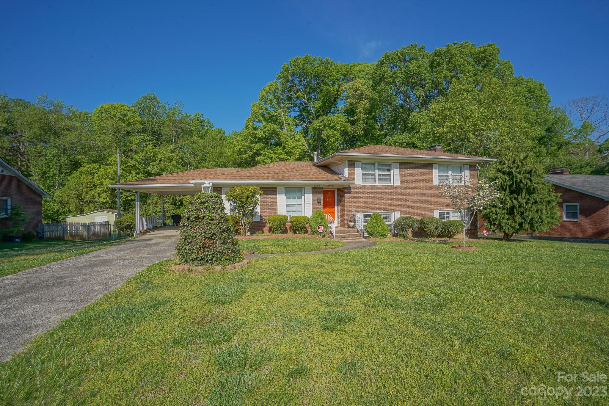 Kingston Hills - Residential