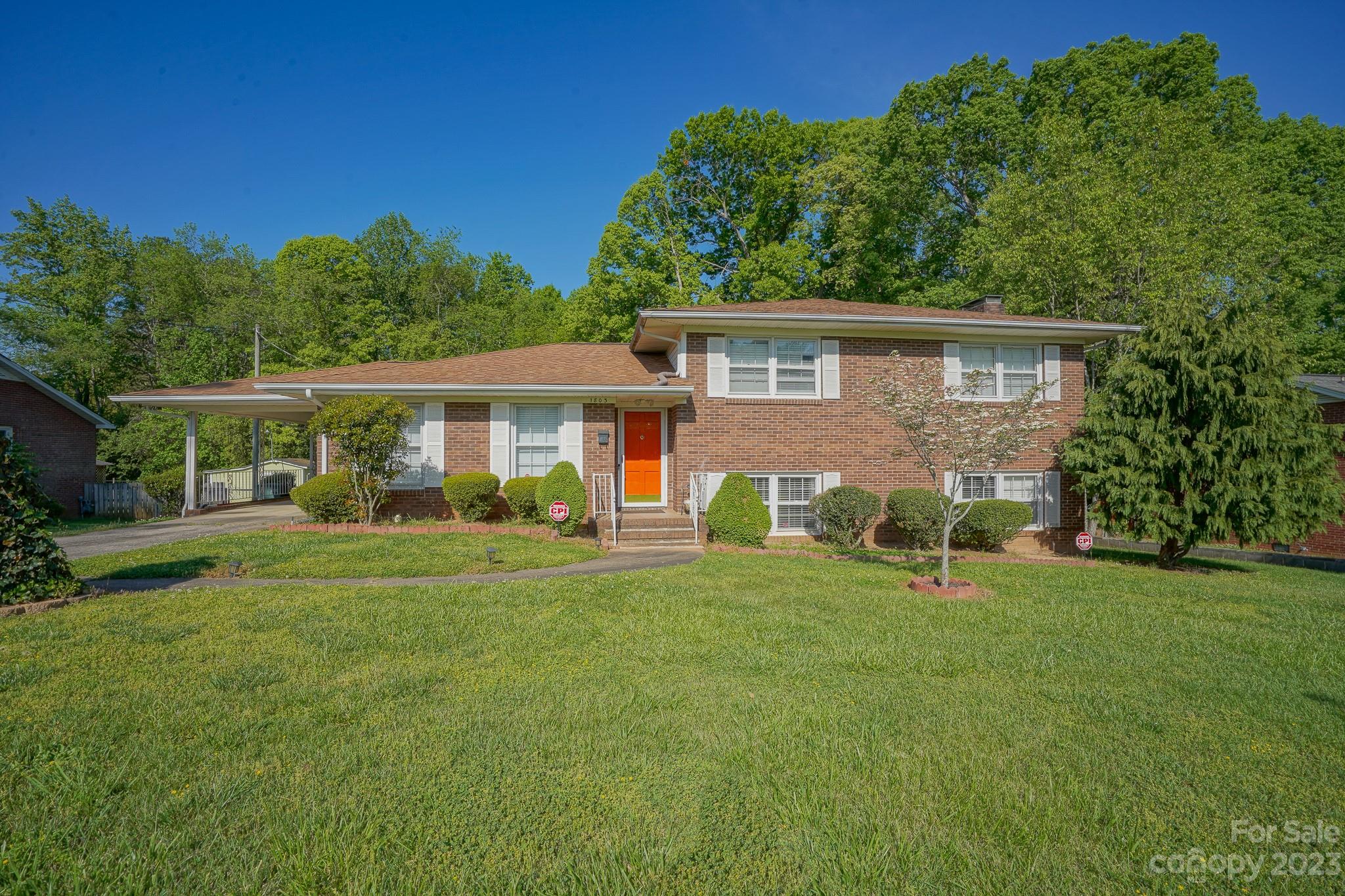 Kingston Hills - Residential