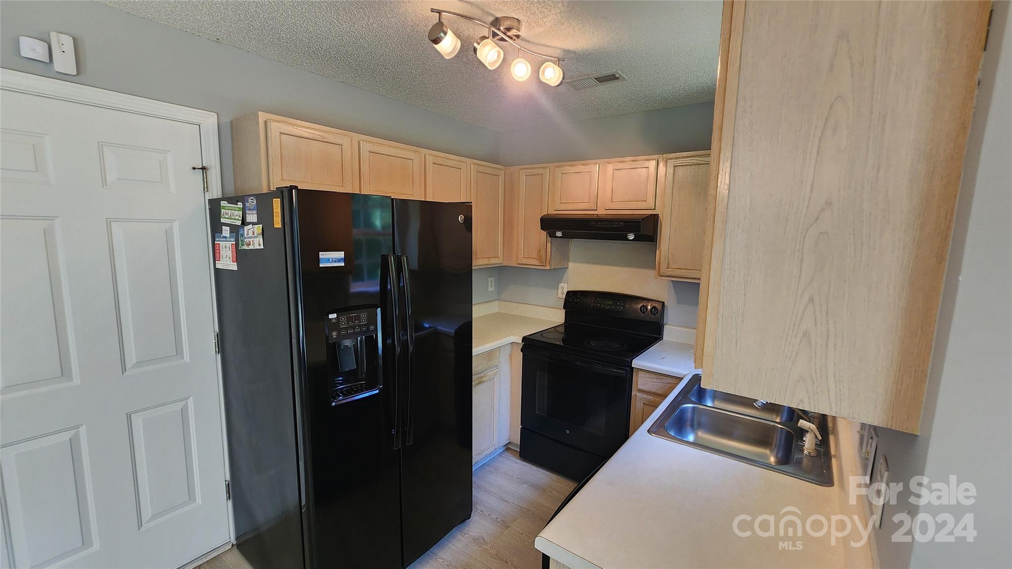 Christen Creek - Residential