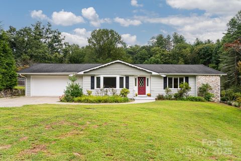 A home in Hendersonville