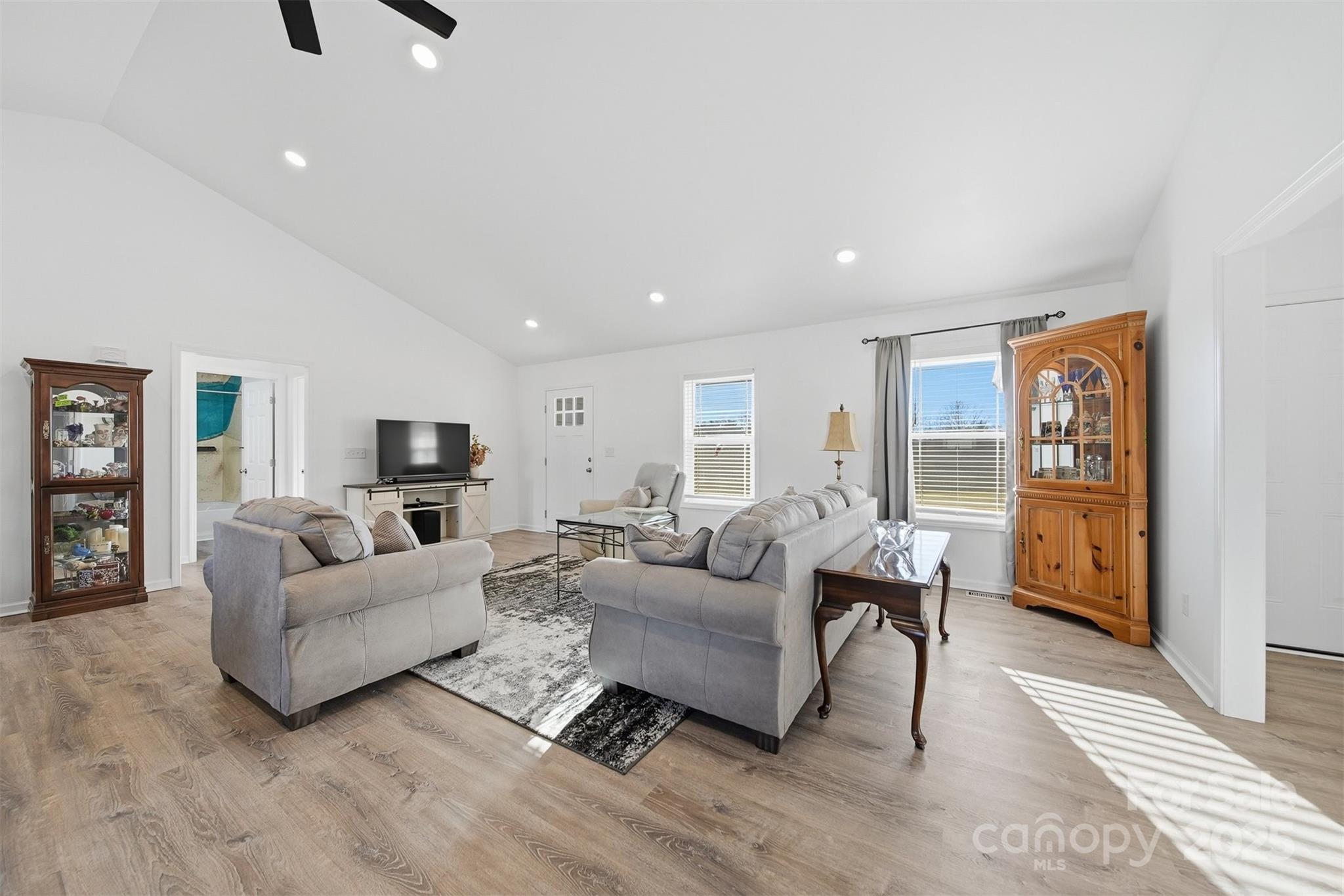 4284 Jefferson Place