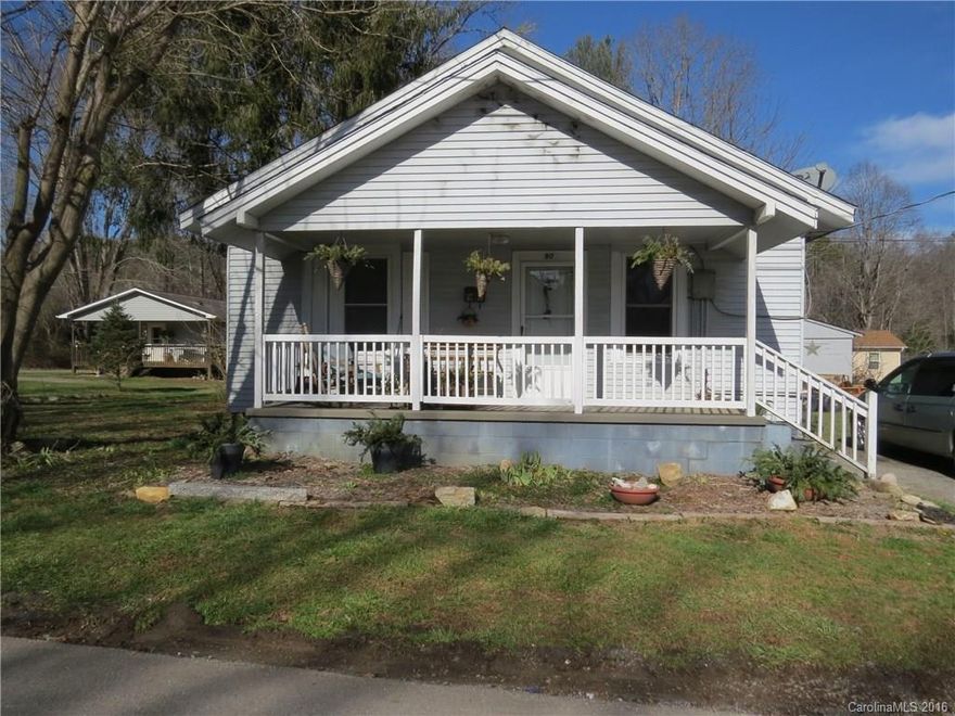 Located close to downtown Brevard - this 2 bedroom, 1 bath home is an opportunity for investors for rental income or first time home owners.  One level living, large back yard.