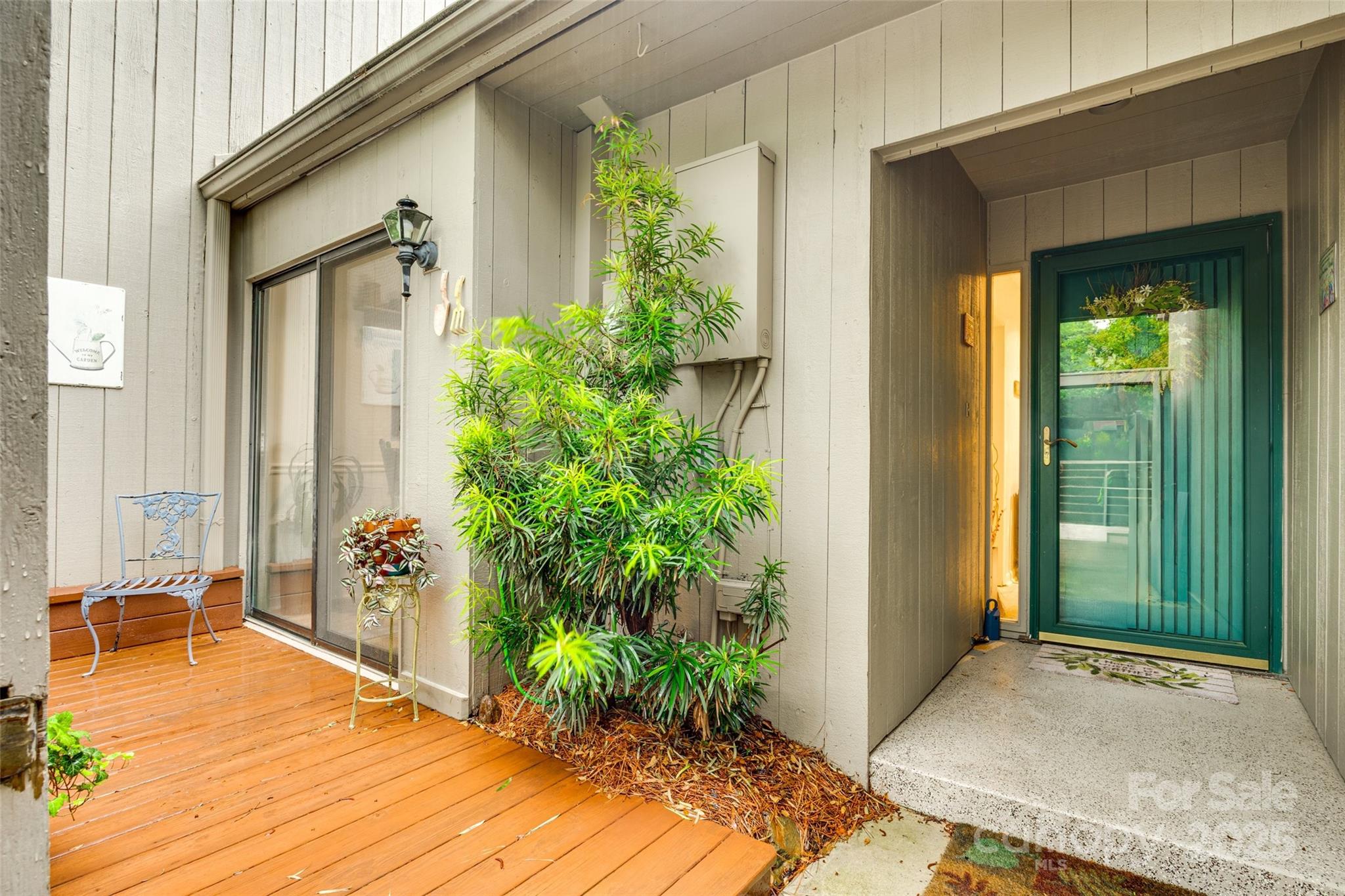 115 Pine Grove Circle