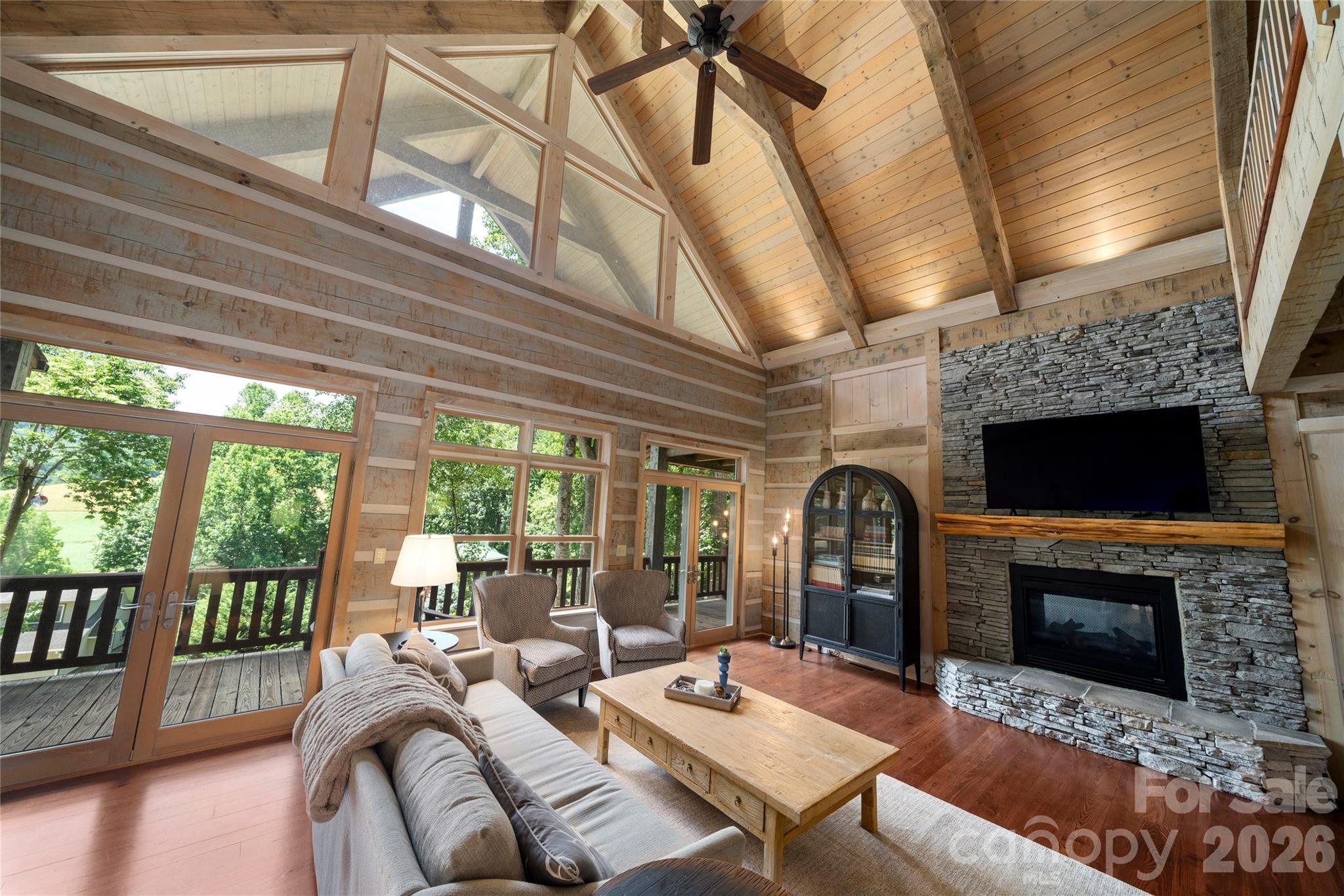 170 Cradling Cove