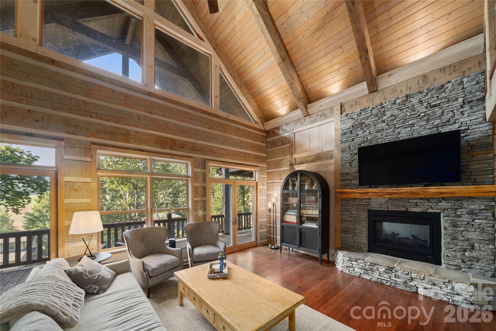 170 Cradling Cove