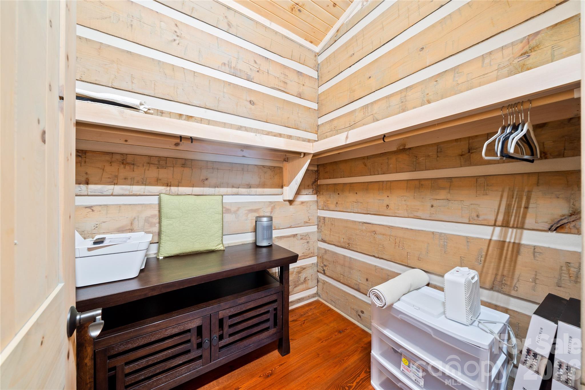 Cobblers Knob - Residential